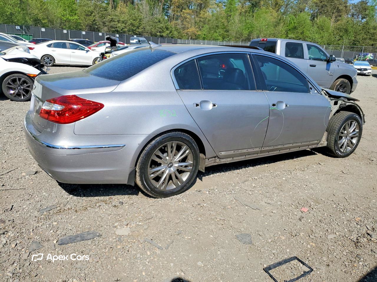 Hyundai Genesis 2012
