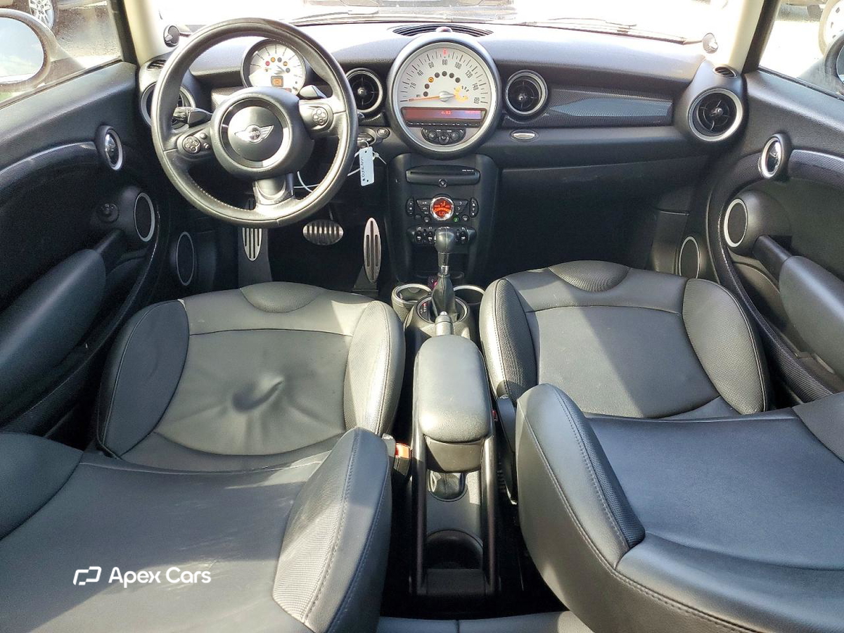 MINI Cooper 2013