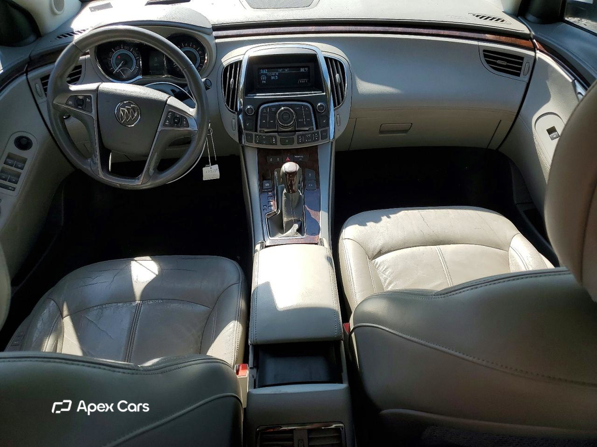 Buick LaCrosse 2011