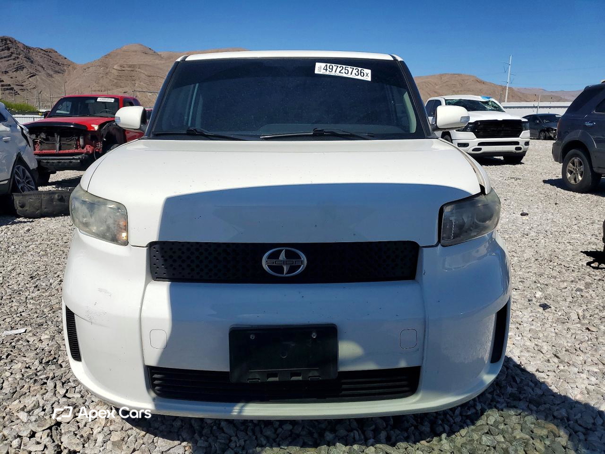 Toyota  2010