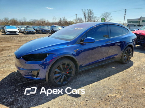 Tesla Model X 2016 - Image 1 of 15