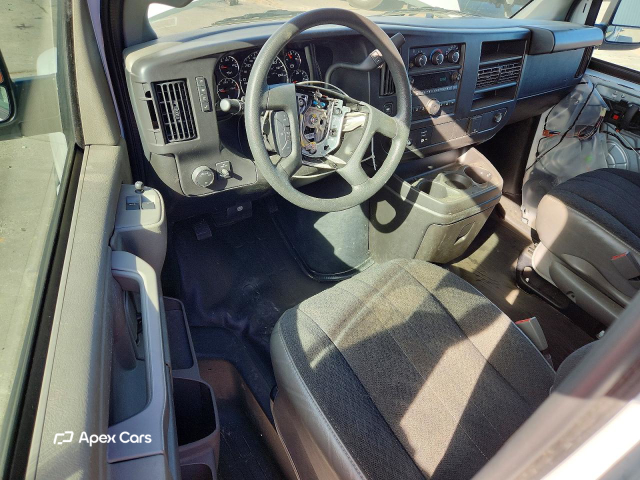 GMC Savana 2024