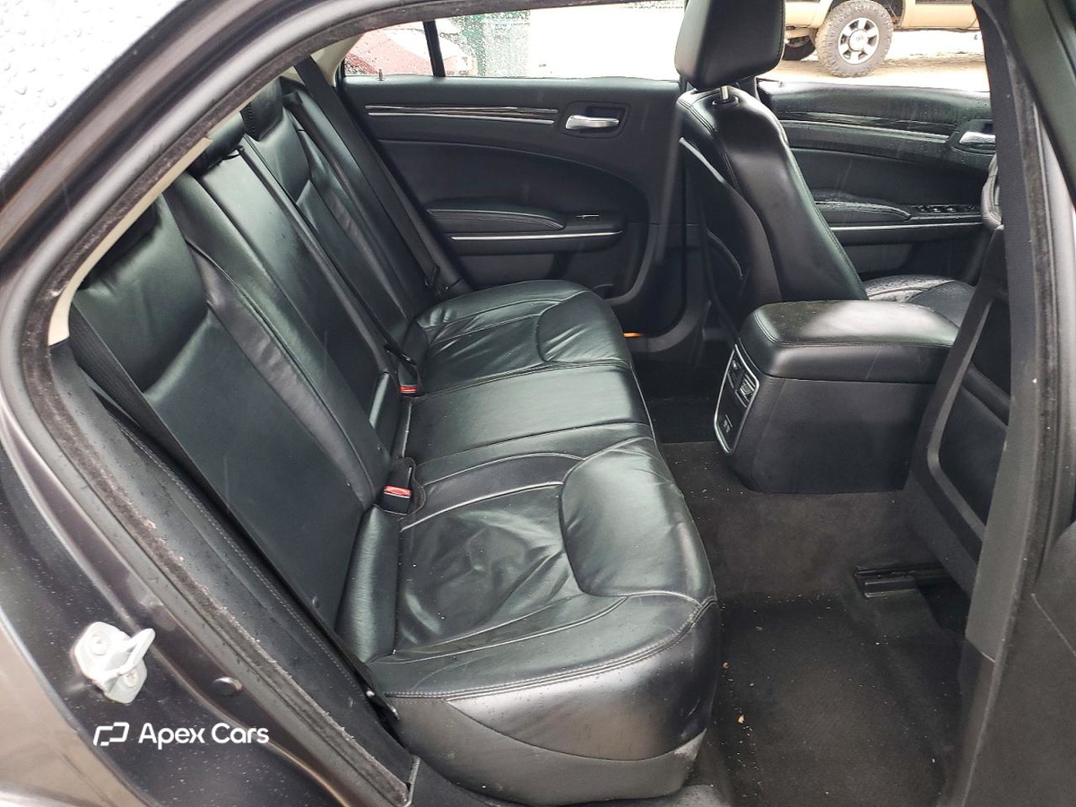 Chrysler 300 2016