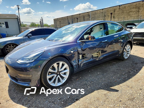 Tesla Model 3 2020 - Image 1 of 12