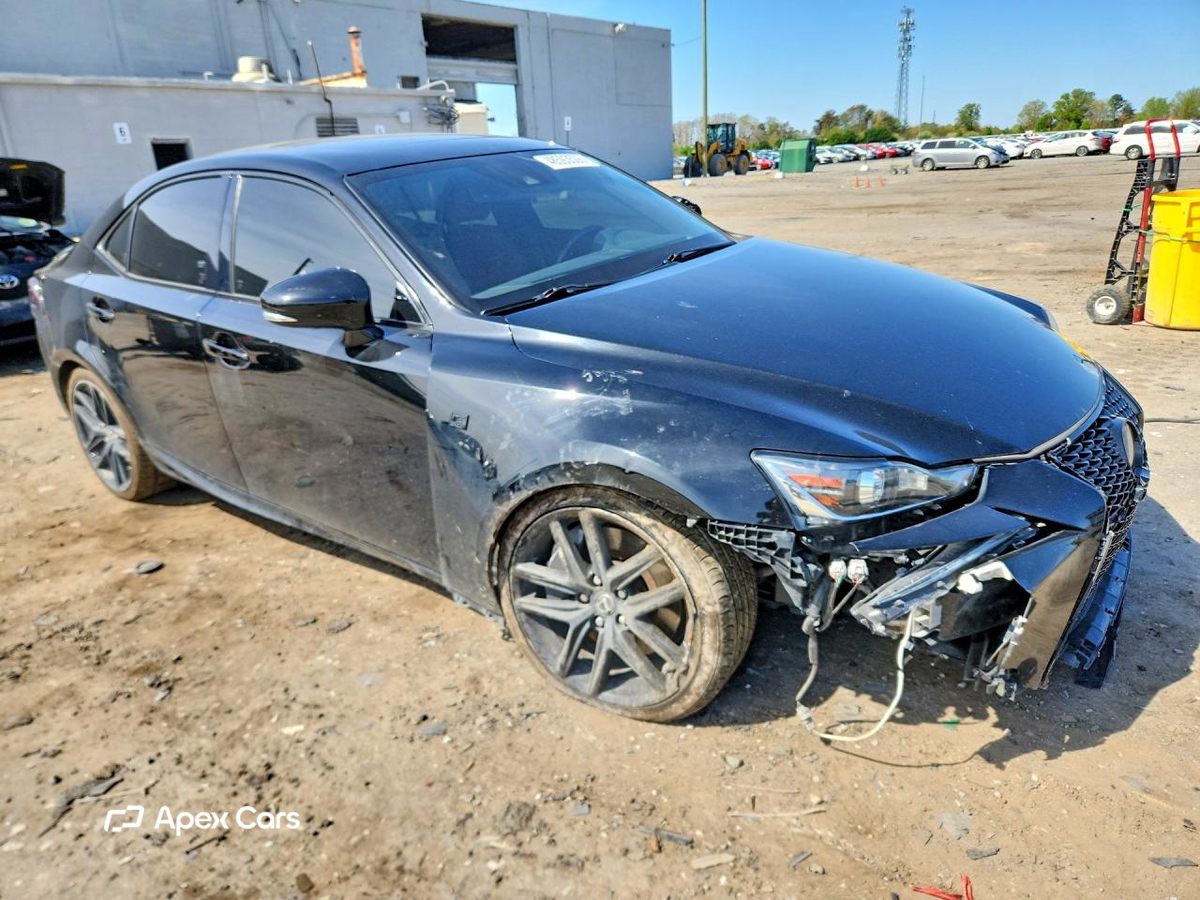Lexus IS 2018