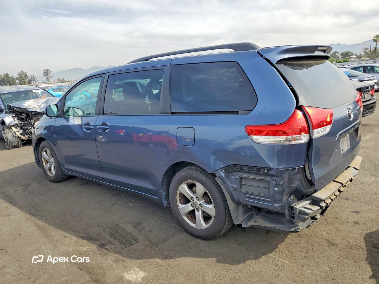 Toyota Sienna 2013