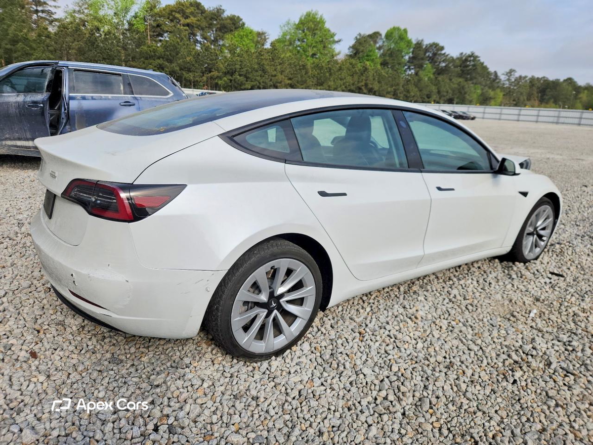 Tesla Model 3 2022