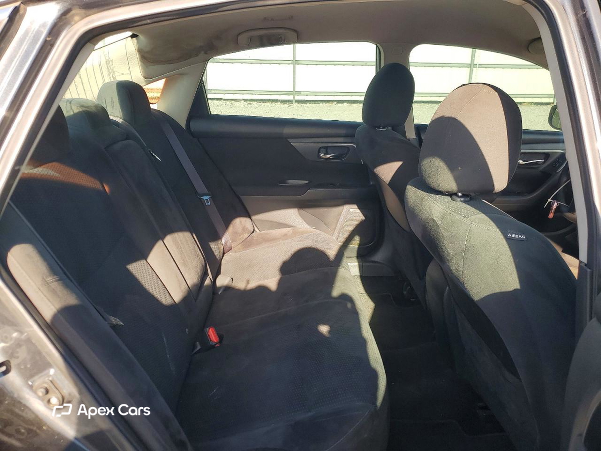 Nissan Altima 2015