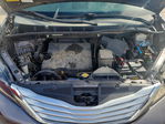 Toyota Sienna 2011
