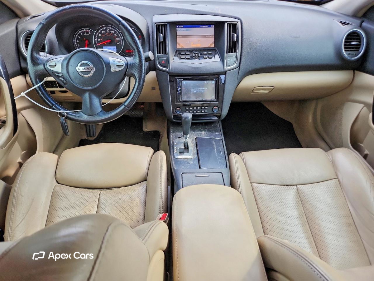 Nissan Maxima 2012
