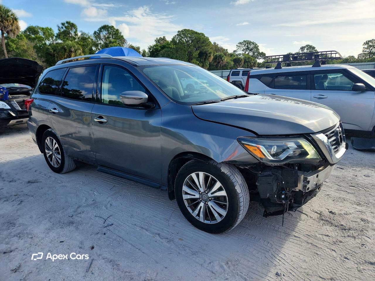 Nissan Pathfinder 2019