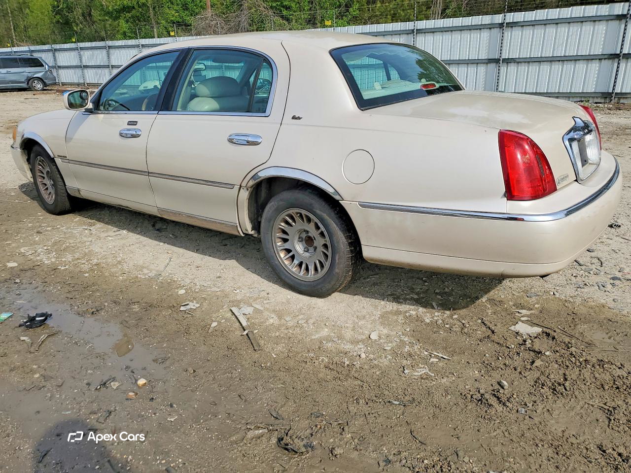 Lincoln Town Car 2000