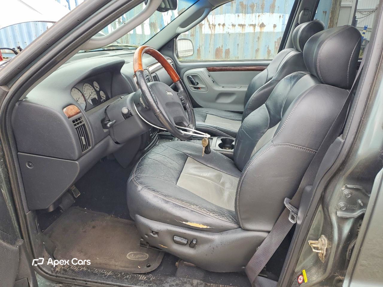 Jeep Cherokee 2004