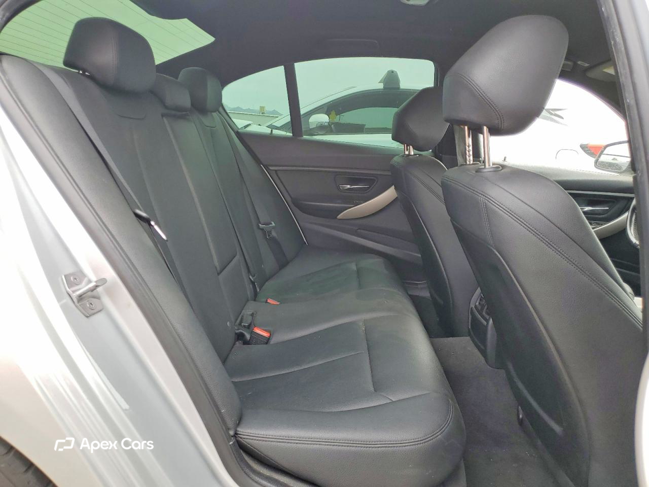 BMW Series 3 2016