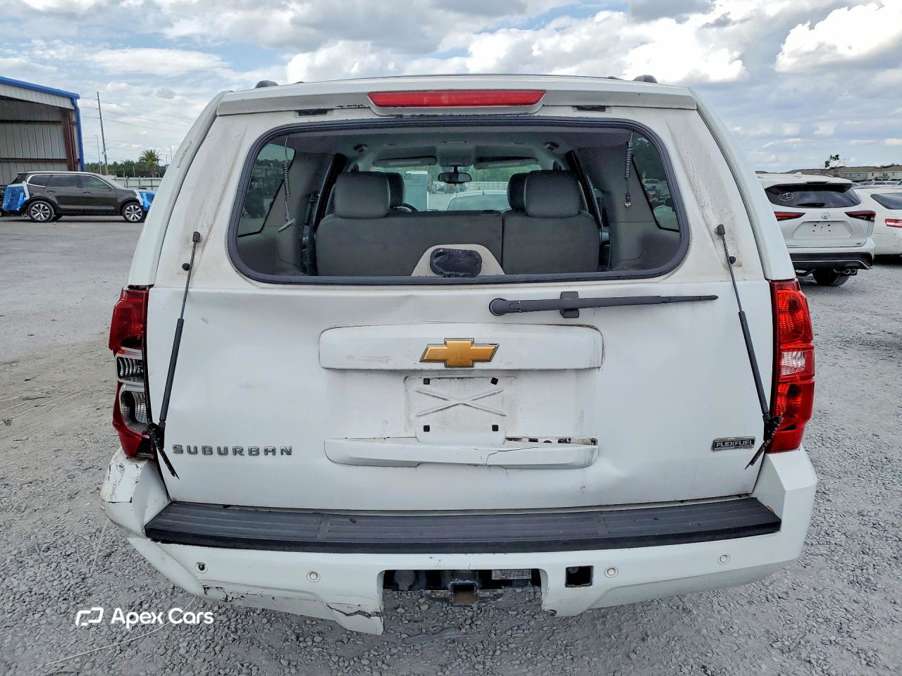 Chevrolet Suburban 2012