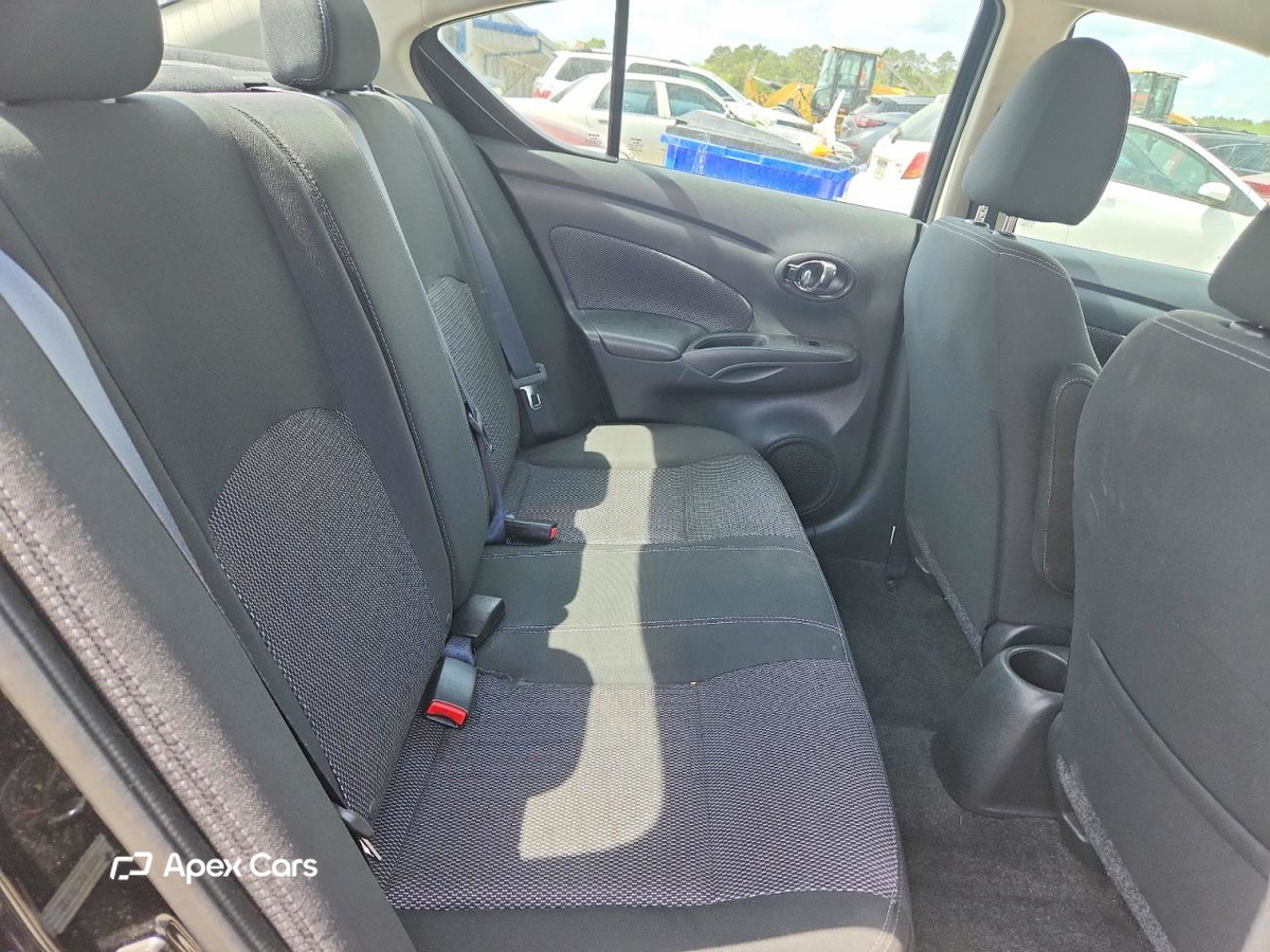 Nissan Versa 2018