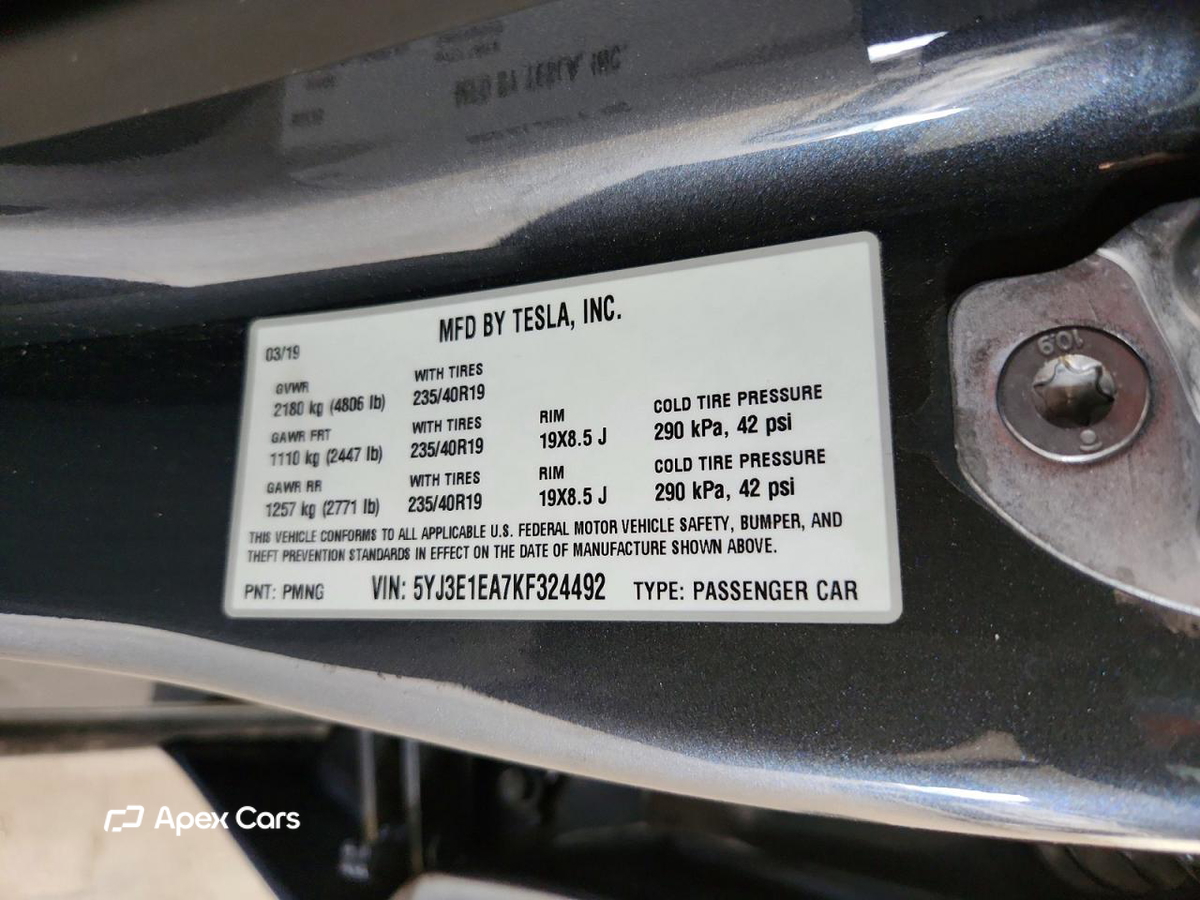 Tesla Model 3 2019