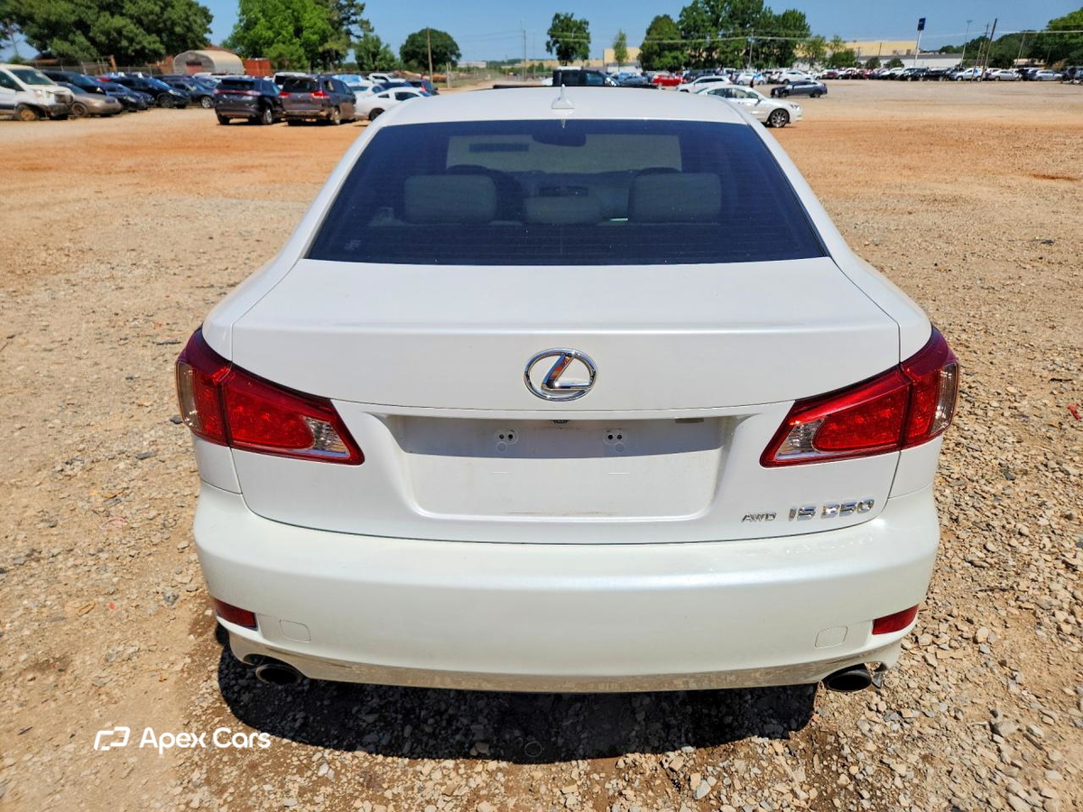 Lexus IS 2012