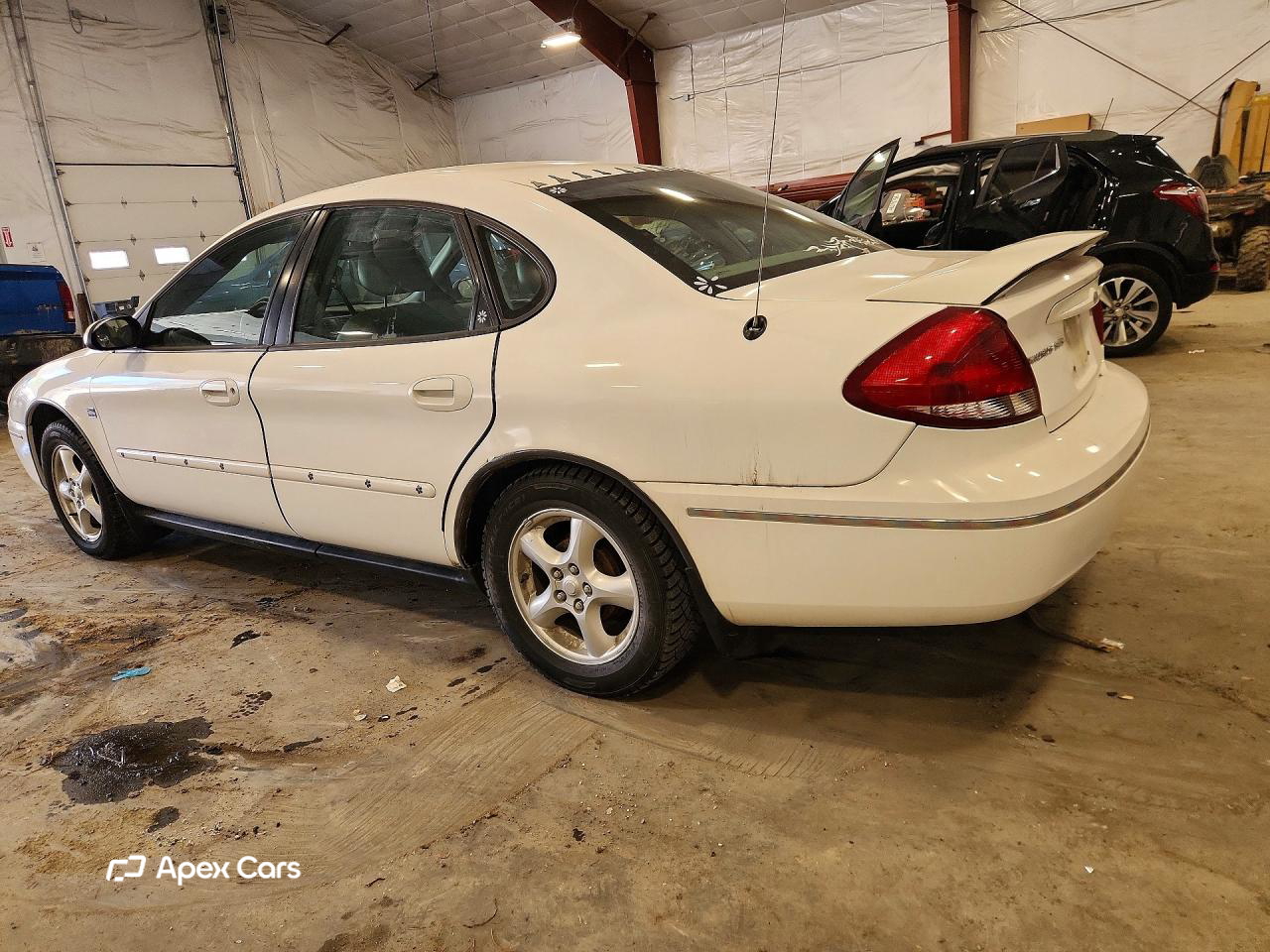 Ford Taurus 2004