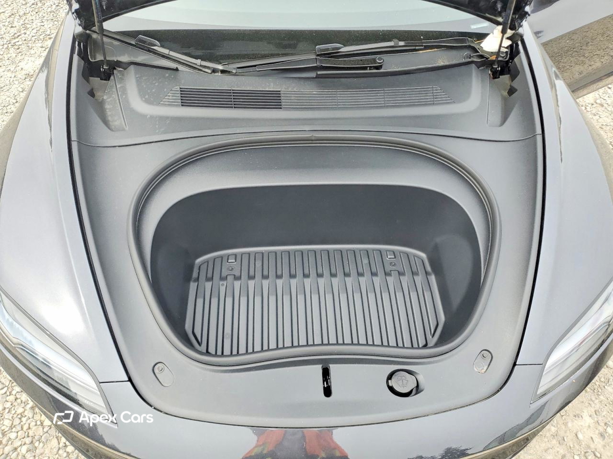 Tesla Model 3 2025
