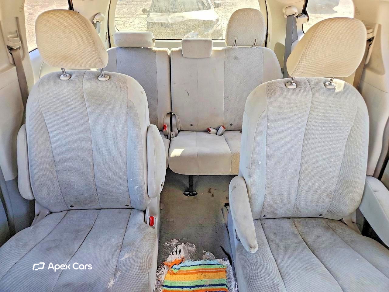 Toyota Sienna 2011