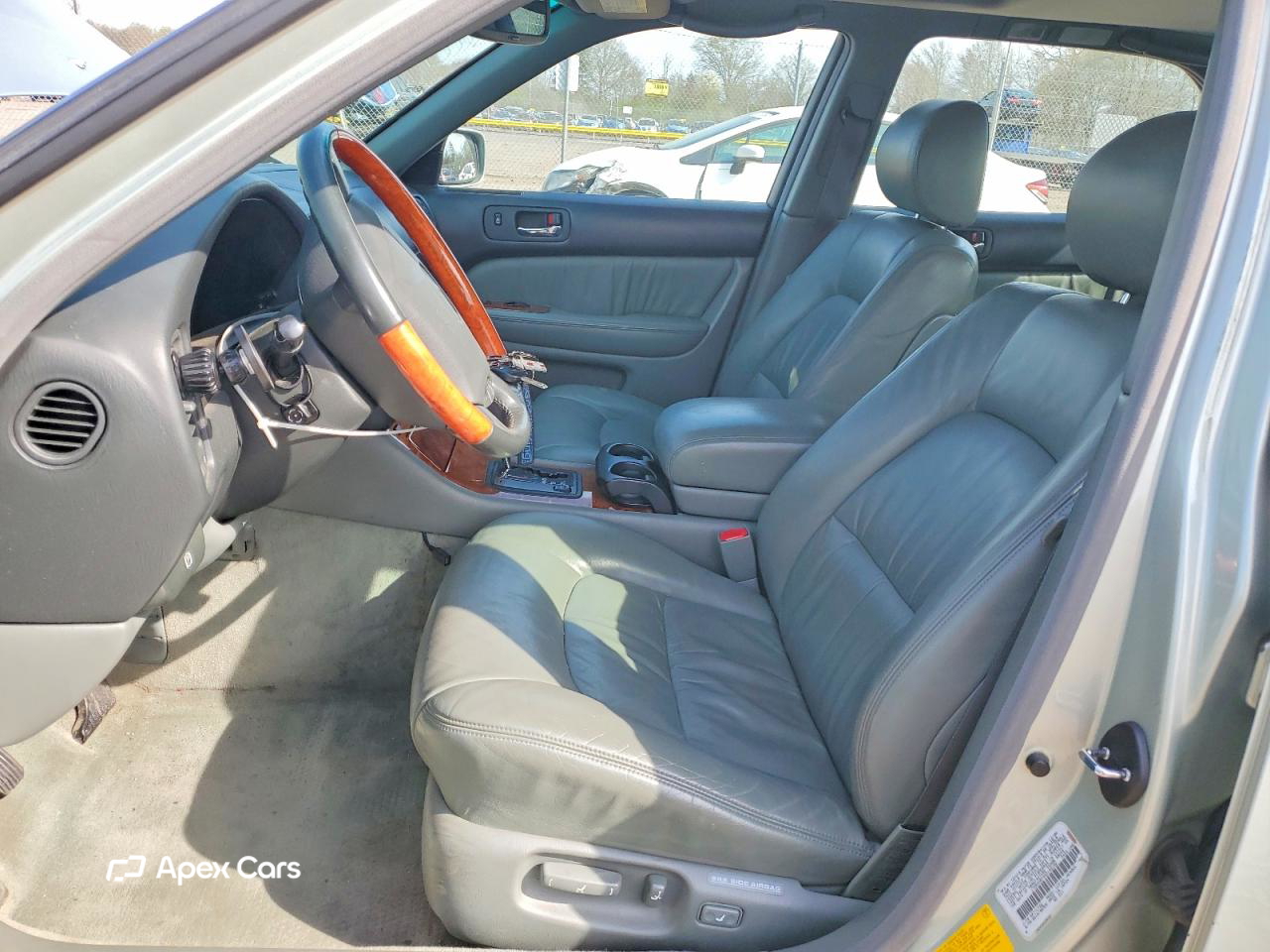 Lexus LS 1999