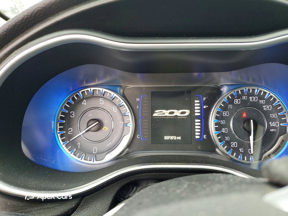 Chrysler 200 2015
