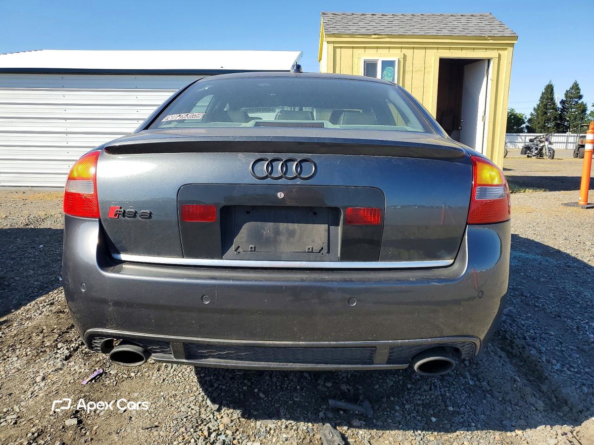 Audi S6 2003
