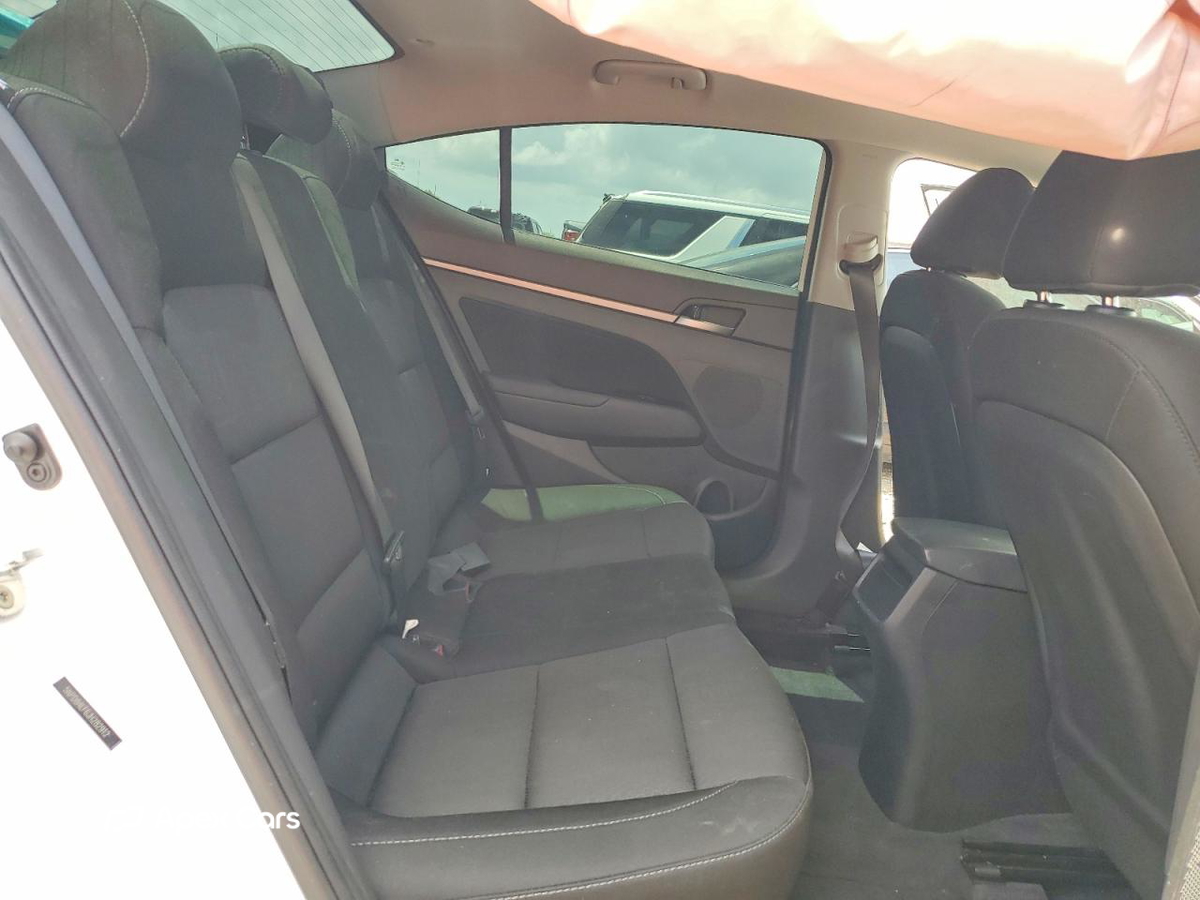 Hyundai Elantra 2018