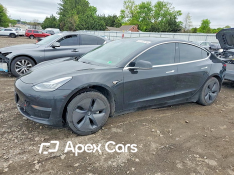 Tesla Model 3 2019 - Image 1 of 12