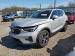Volvo XC40 2025