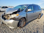 Toyota Sienna 2011