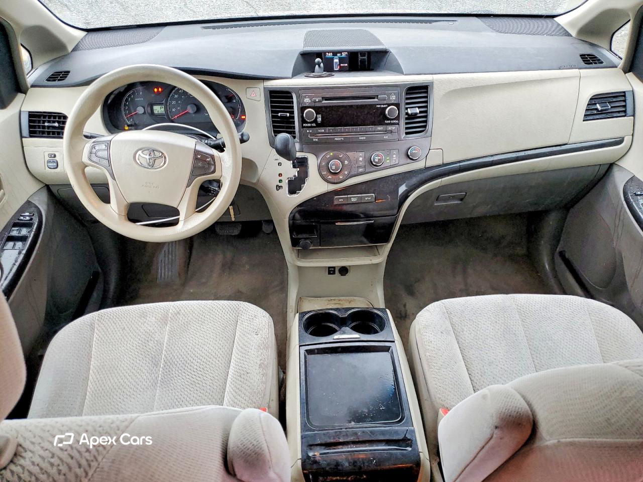 Toyota Sienna 2011