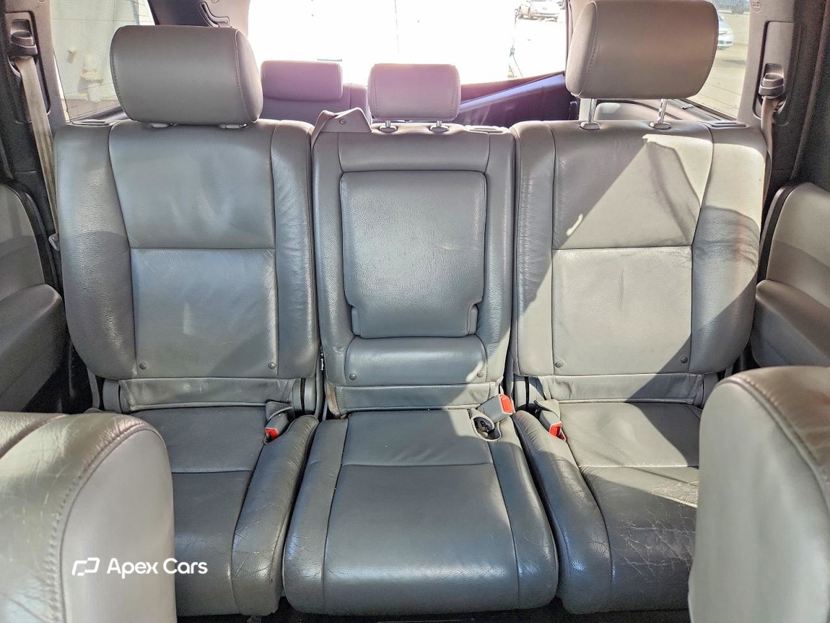 Toyota Sequoia 2011