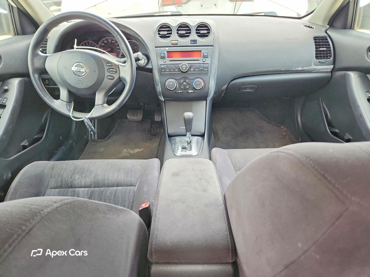 Nissan Altima 2010