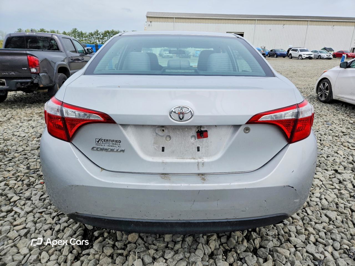 Toyota Corolla 2015