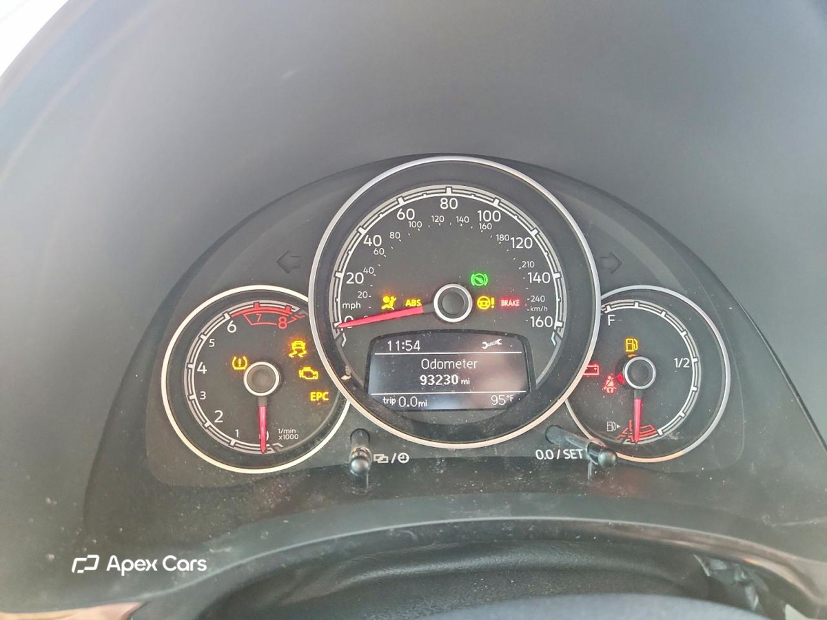 Volkswagen Beetle 2018