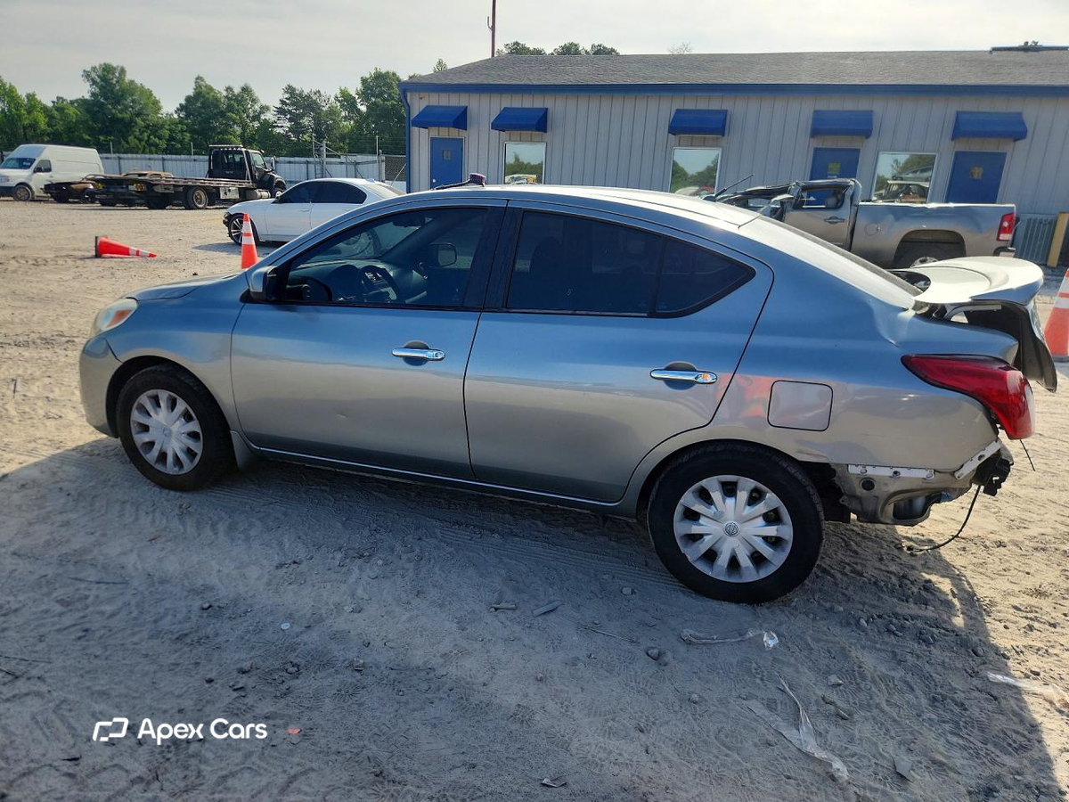 Nissan Versa 2013