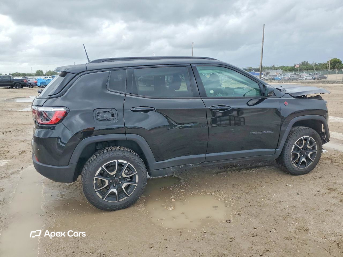 Jeep Compass 2025