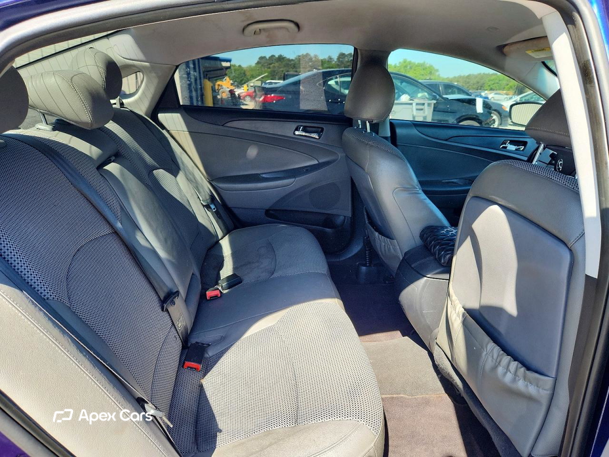 Hyundai Sonata 2012