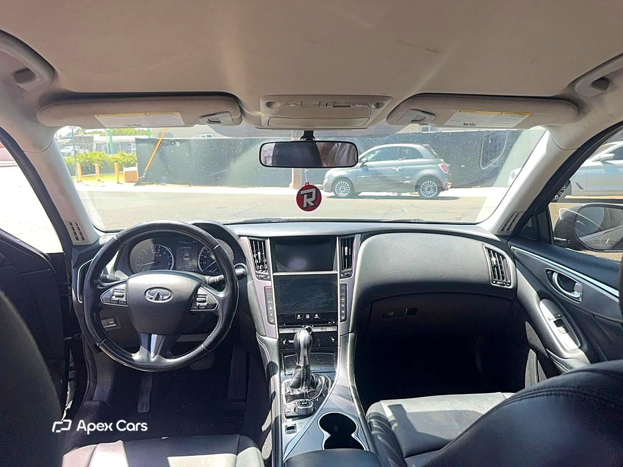 Infiniti Q50 2015