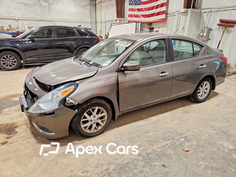 Nissan Versa 2015 - Image 1 of 12