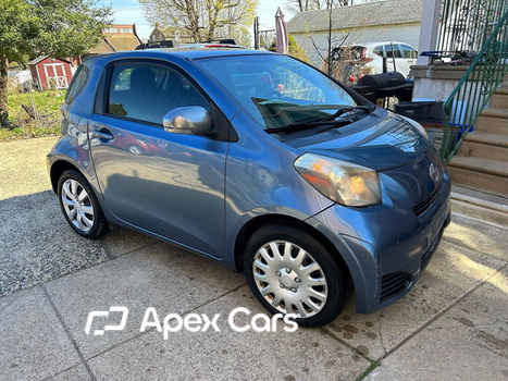 Scion iQ 2013 - Image 1 of 10