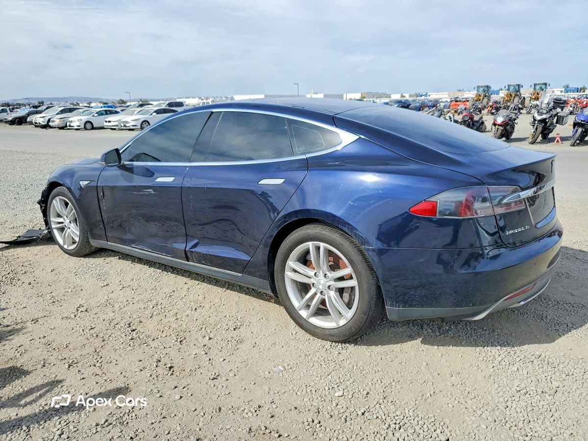 Tesla Model S 2014
