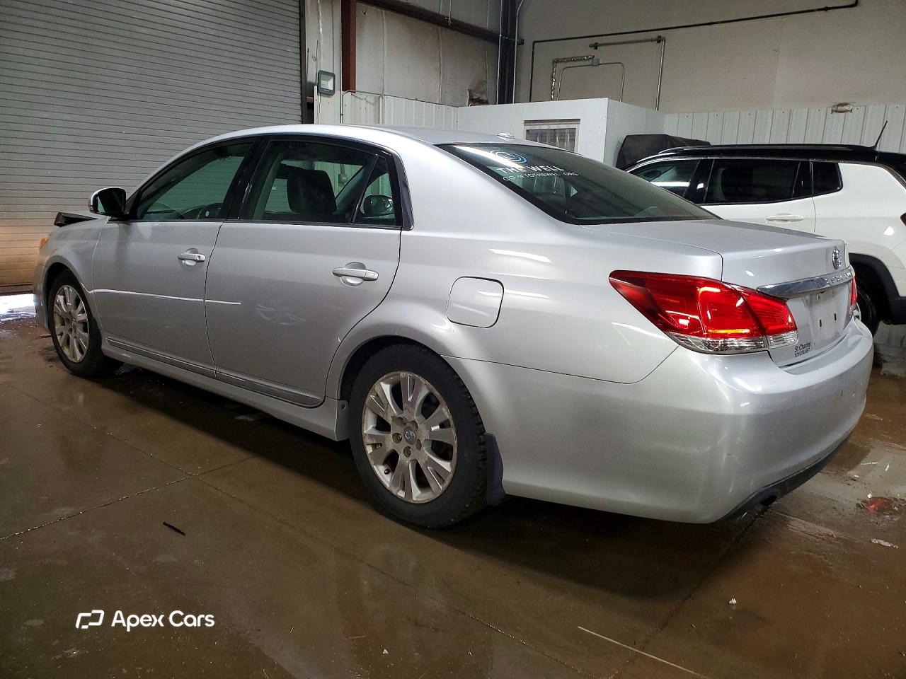 Toyota Avalon 2011