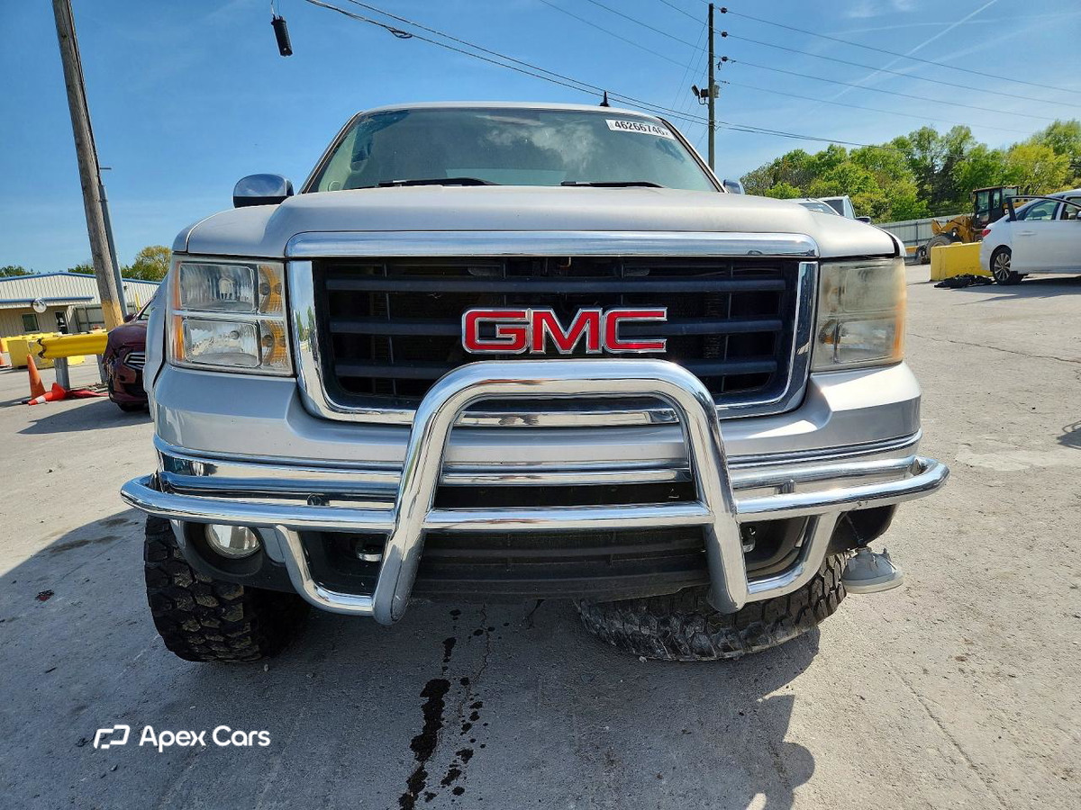 GMC Sierra 2010