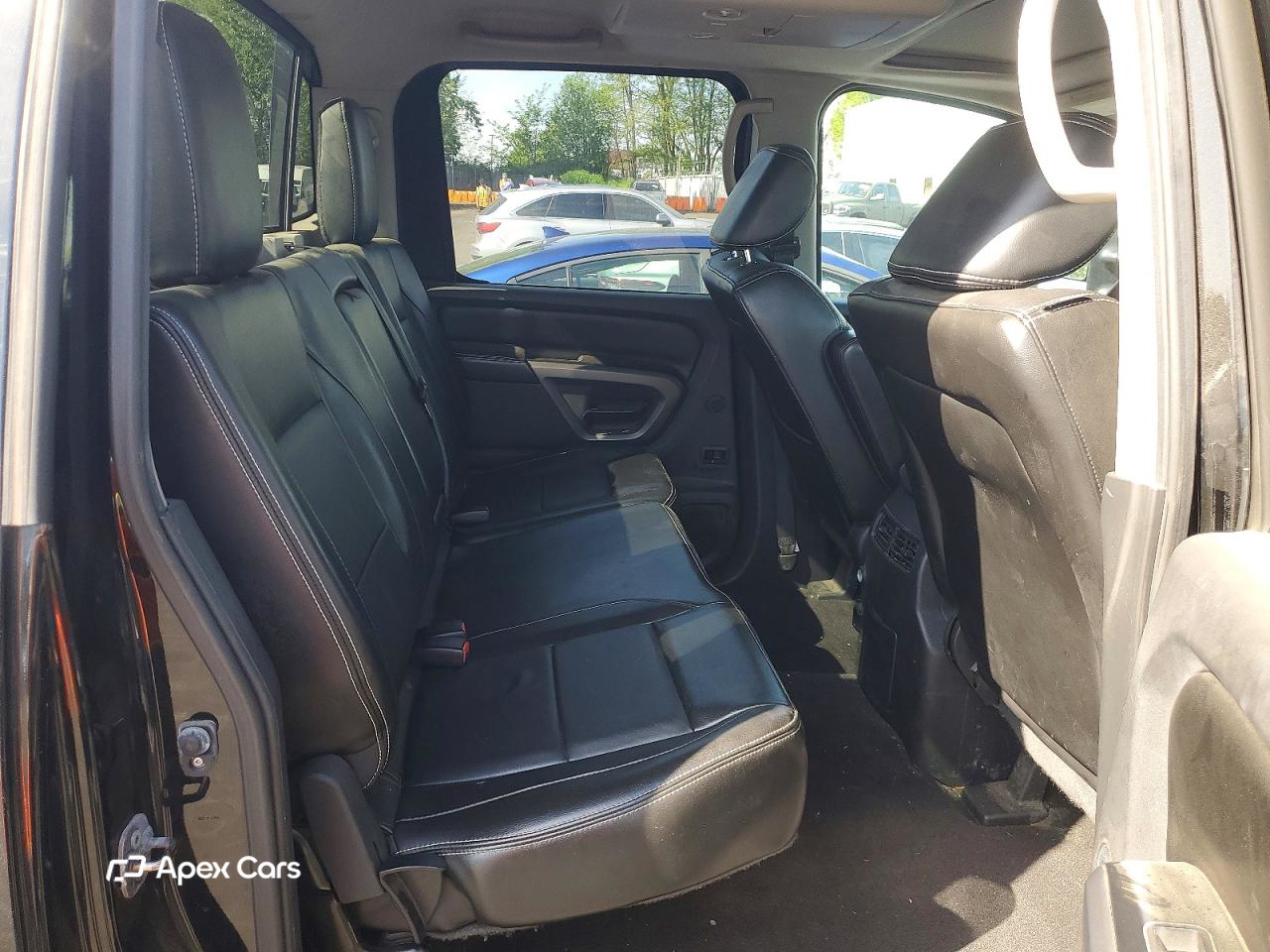 Nissan Titan 2015