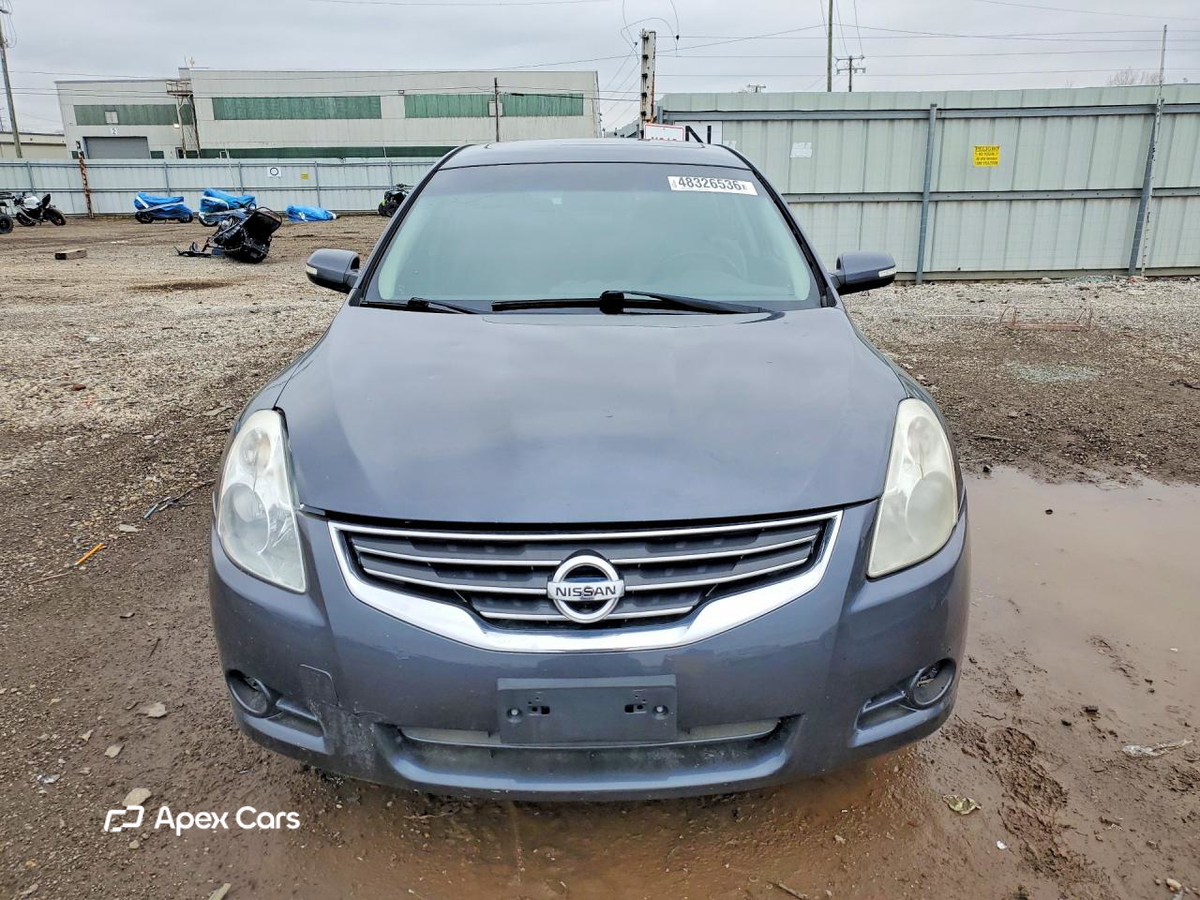 Nissan Altima 2010
