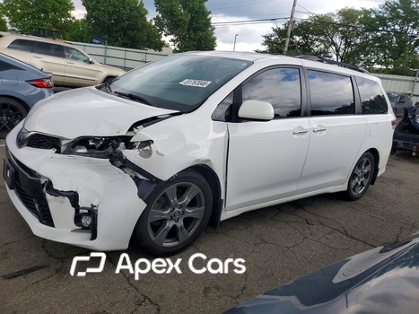 Toyota Sienna 2018 - Image 1 of 13