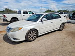 Toyota Avalon 2011
